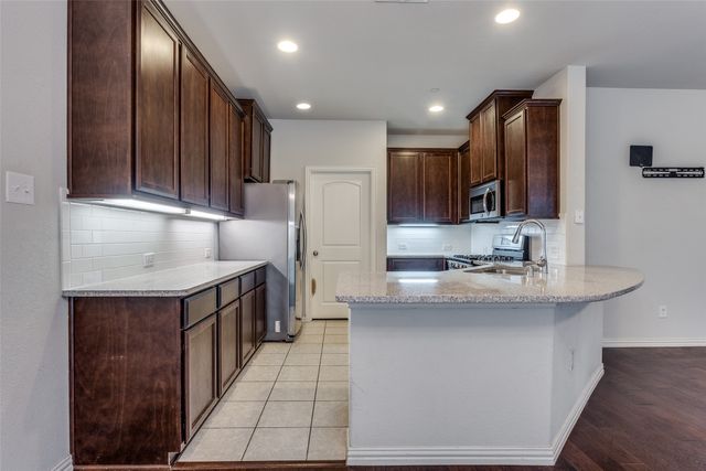 917 Jamesville Lane, Plano, TX 75074
