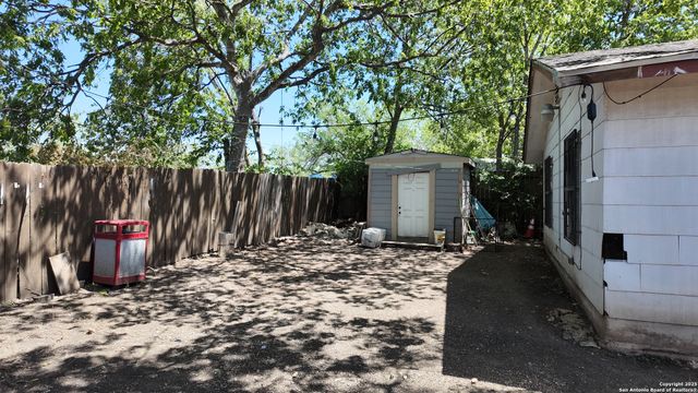 8416 Hidden Bow, San Antonio, TX 78242