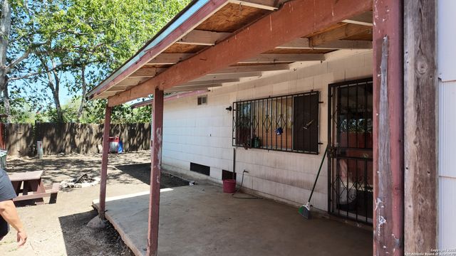 8416 Hidden Bow, San Antonio, TX 78242