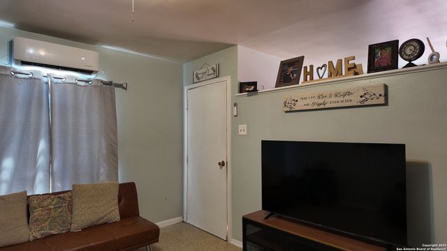 8416 Hidden Bow, San Antonio, TX 78242