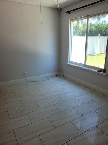9117 Green Meadows Way, Palm Beach Gardens, FL 33418