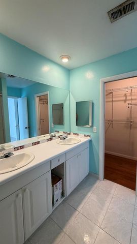 9117 Green Meadows Way, Palm Beach Gardens, FL 33418