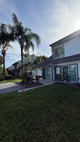 9117 Green Meadows Way, Palm Beach Gardens, FL 33418