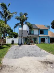 9117 Green Meadows Way, Palm Beach Gardens, FL 33418