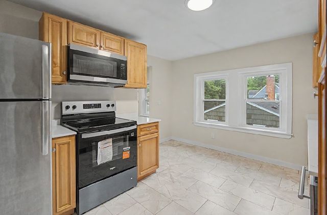 69 Hull Street, Warwick, RI 02888