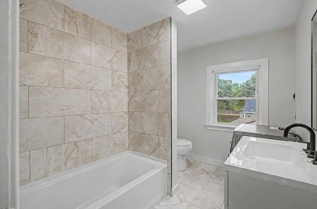 69 Hull Street, Warwick, RI 02888