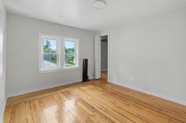 69 Hull Street, Warwick, RI 02888