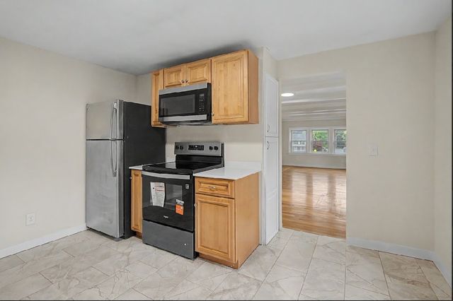69 Hull Street, Warwick, RI 02888