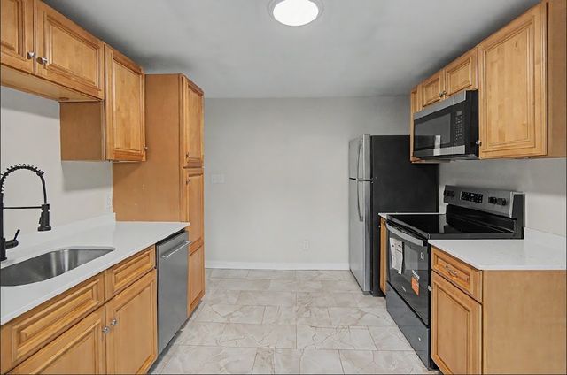 69 Hull Street, Warwick, RI 02888