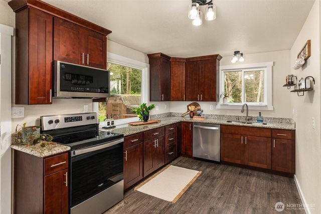 3017 SE Camano Drive, Camano Island, WA 98282