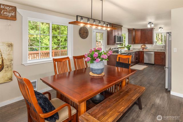 3017 SE Camano Drive, Camano Island, WA 98282