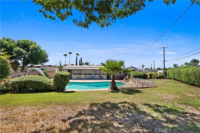 1530 W Rosewood Court, Ontario, CA 91762