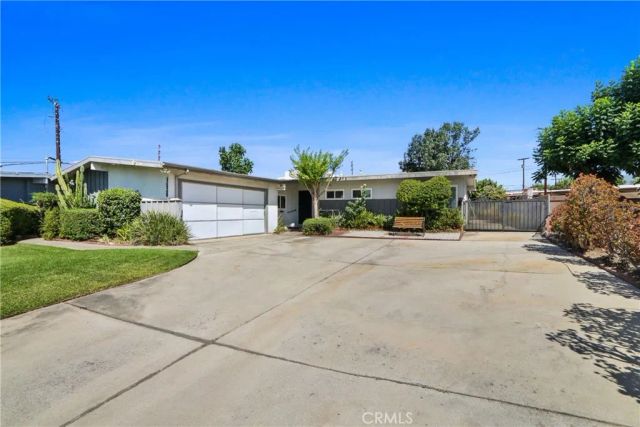 1530 W Rosewood Court, Ontario, CA 91762