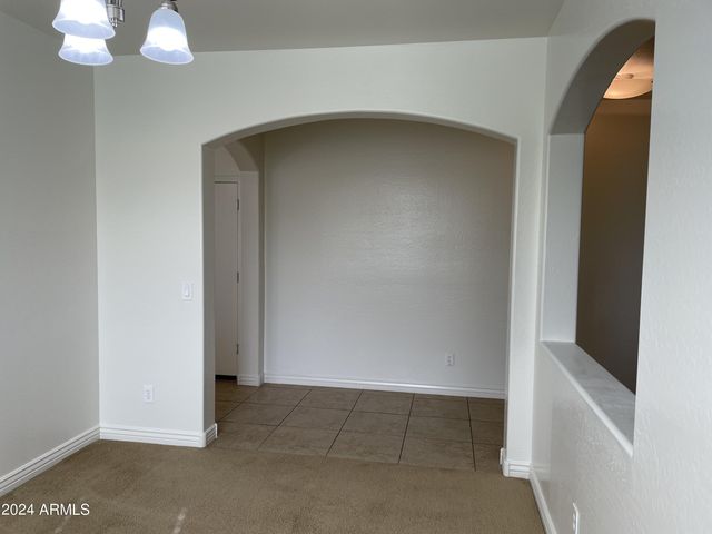 23130 N 40TH Place, Phoenix, AZ 85050