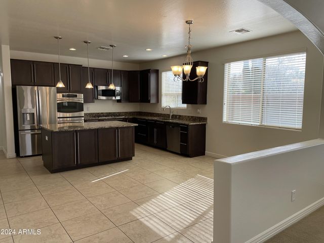 23130 N 40TH Place, Phoenix, AZ 85050