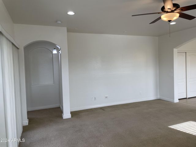 23130 N 40TH Place, Phoenix, AZ 85050