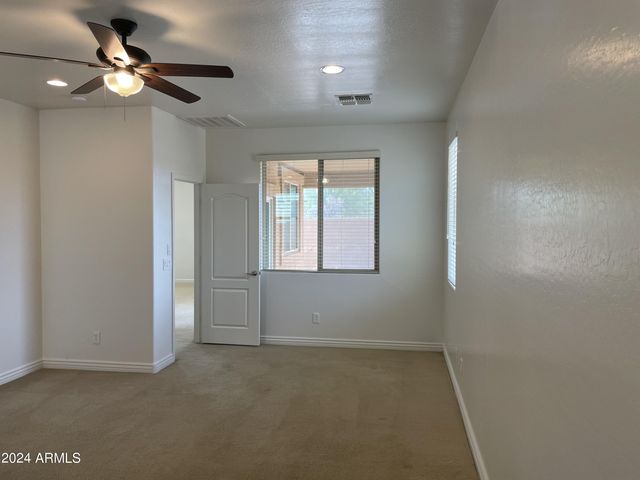 23130 N 40TH Place, Phoenix, AZ 85050
