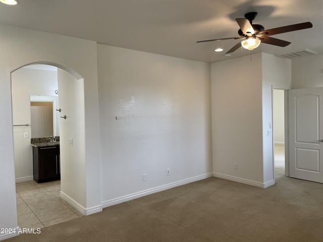 23130 N 40TH Place, Phoenix, AZ 85050