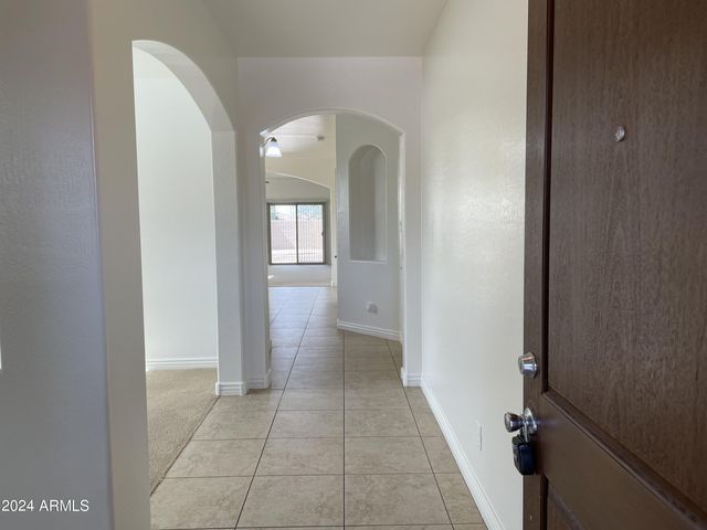 23130 N 40TH Place, Phoenix, AZ 85050