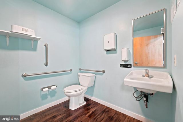 512-18 E GIRARD AVE, Philadelphia, PA 19124