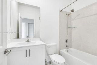 21071 NE 8th Avenue 21071, Miami, FL 33179