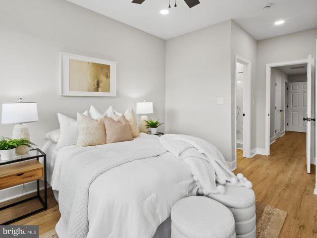 5 N CLINTON ST, Baltimore, MD 21224