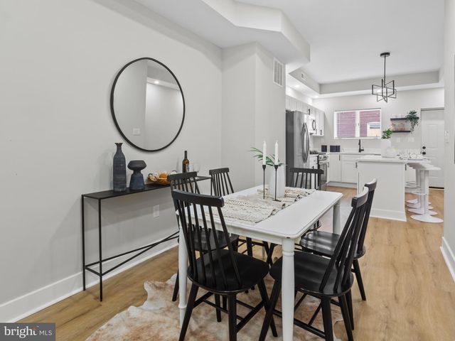 5 N CLINTON ST, Baltimore, MD 21224