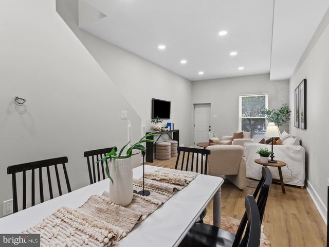 5 N CLINTON ST, Baltimore, MD 21224