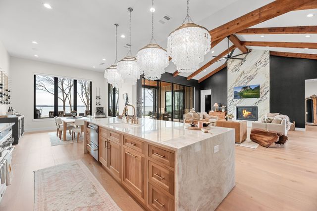 1196 The Shores Drive, Corsicana, TX 75109