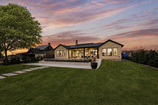 1196 The Shores Drive, Corsicana, TX 75109