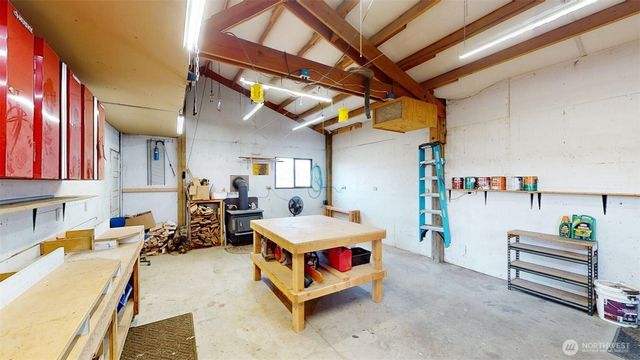 79 Duck Lake Road, Omak, WA 98841