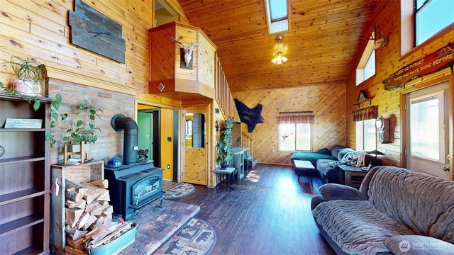 79 Duck Lake Road, Omak, WA 98841