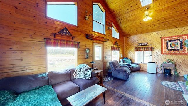 79 Duck Lake Road, Omak, WA 98841