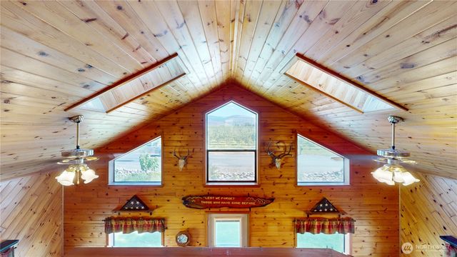 79 Duck Lake Road, Omak, WA 98841