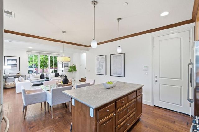 1613 Kentfield, Redwood City, CA 94061