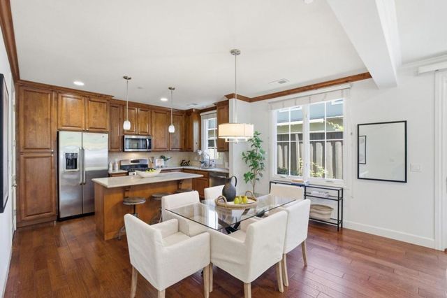 1613 Kentfield, Redwood City, CA 94061