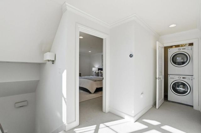 1613 Kentfield, Redwood City, CA 94061