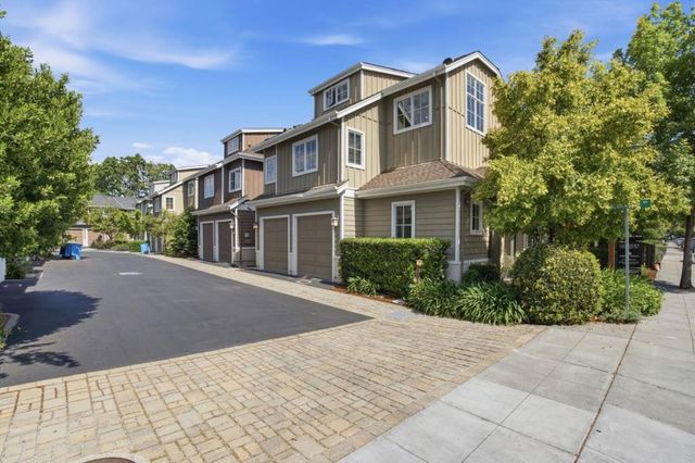 1613 Kentfield, Redwood City, CA 94061