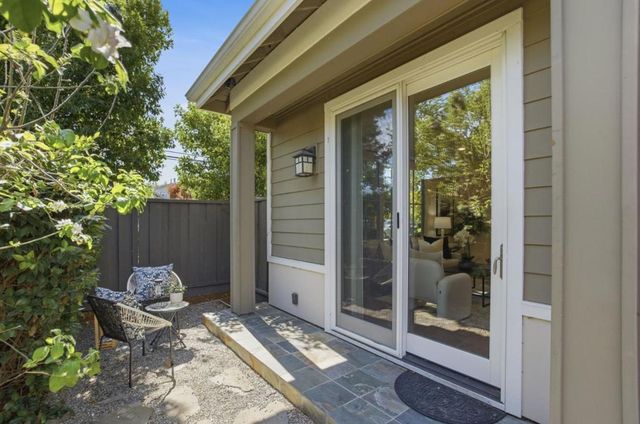 1613 Kentfield, Redwood City, CA 94061