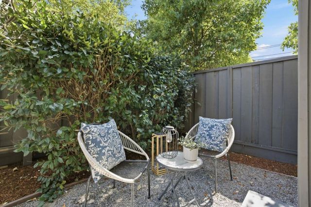 1613 Kentfield, Redwood City, CA 94061