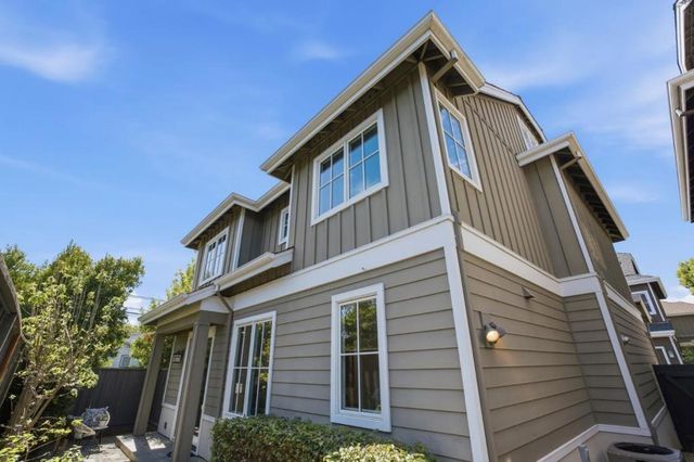 1613 Kentfield, Redwood City, CA 94061