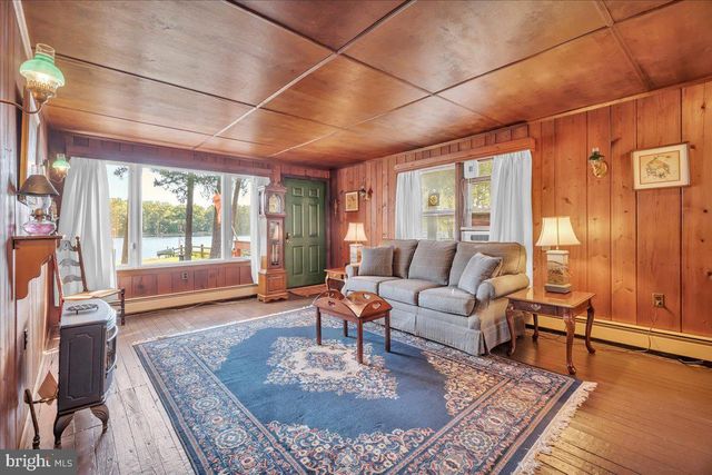 3308 S SHORE DR, Williamstown, NJ 08094