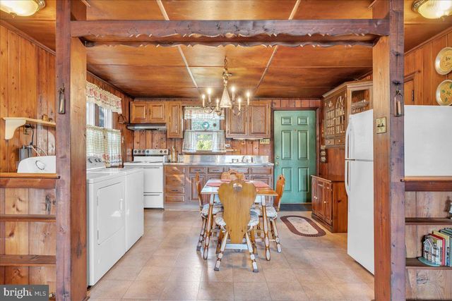 3308 S SHORE DR, Williamstown, NJ 08094