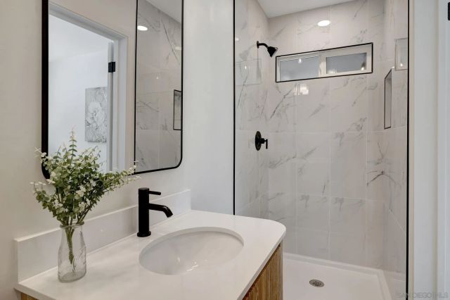 5815 Amaya Dr, La Mesa, CA 91942