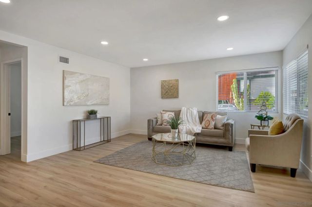 5815 Amaya Dr, La Mesa, CA 91942