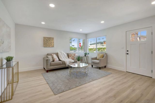 5815 Amaya Dr, La Mesa, CA 91942