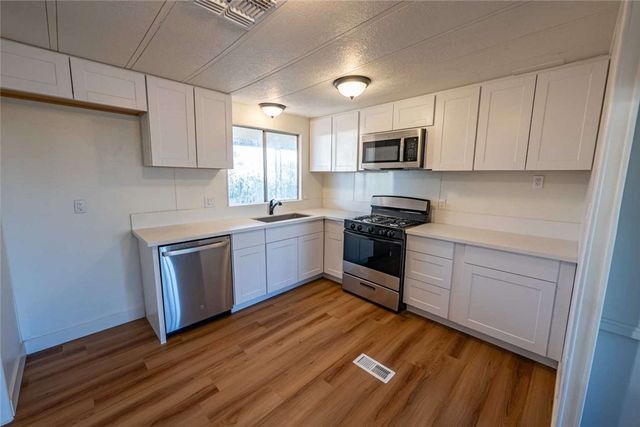 2600 E McVicar Avenue, Kingman, AZ 86409