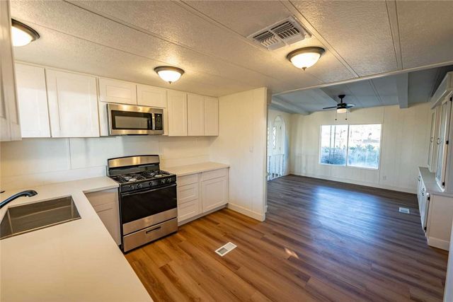 2600 E McVicar Avenue, Kingman, AZ 86409