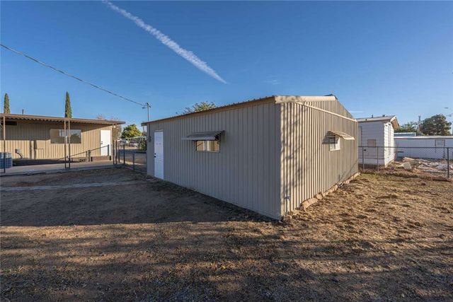 2600 E McVicar Avenue, Kingman, AZ 86409