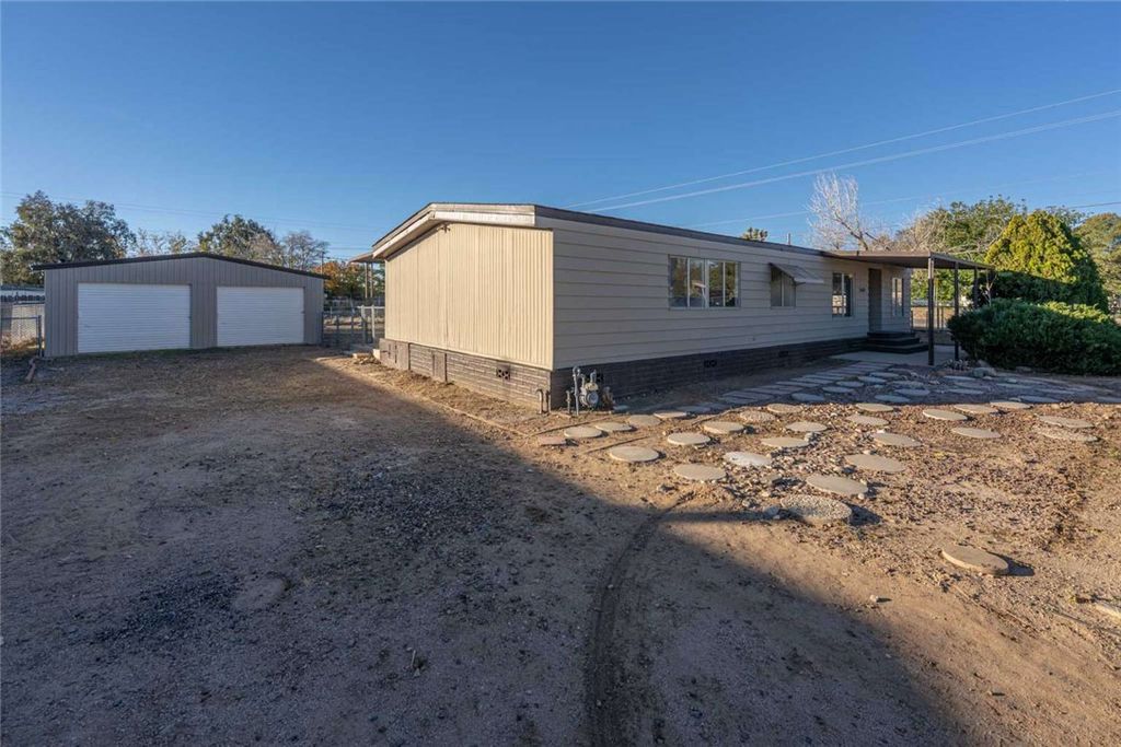 2600 E McVicar Avenue, Kingman, AZ 86409